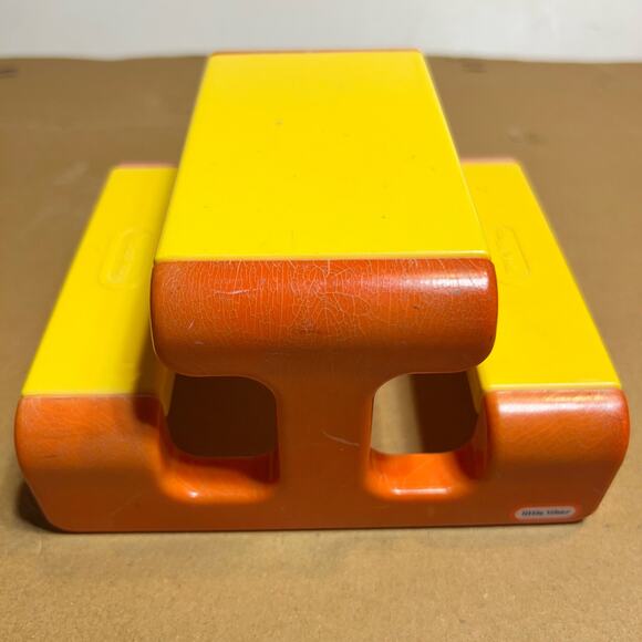 Little Tikes Dollhouse size PICNIC TABLE Outdoor Furniture play kids for Dolls - Picture 2 of 14